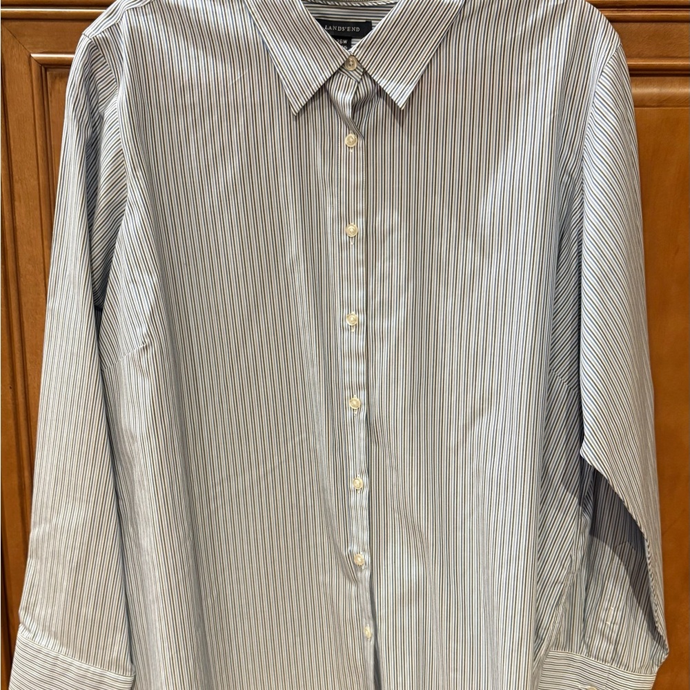 Lands' End Women's White, Blue and Black Striped blouse size 26W EUC